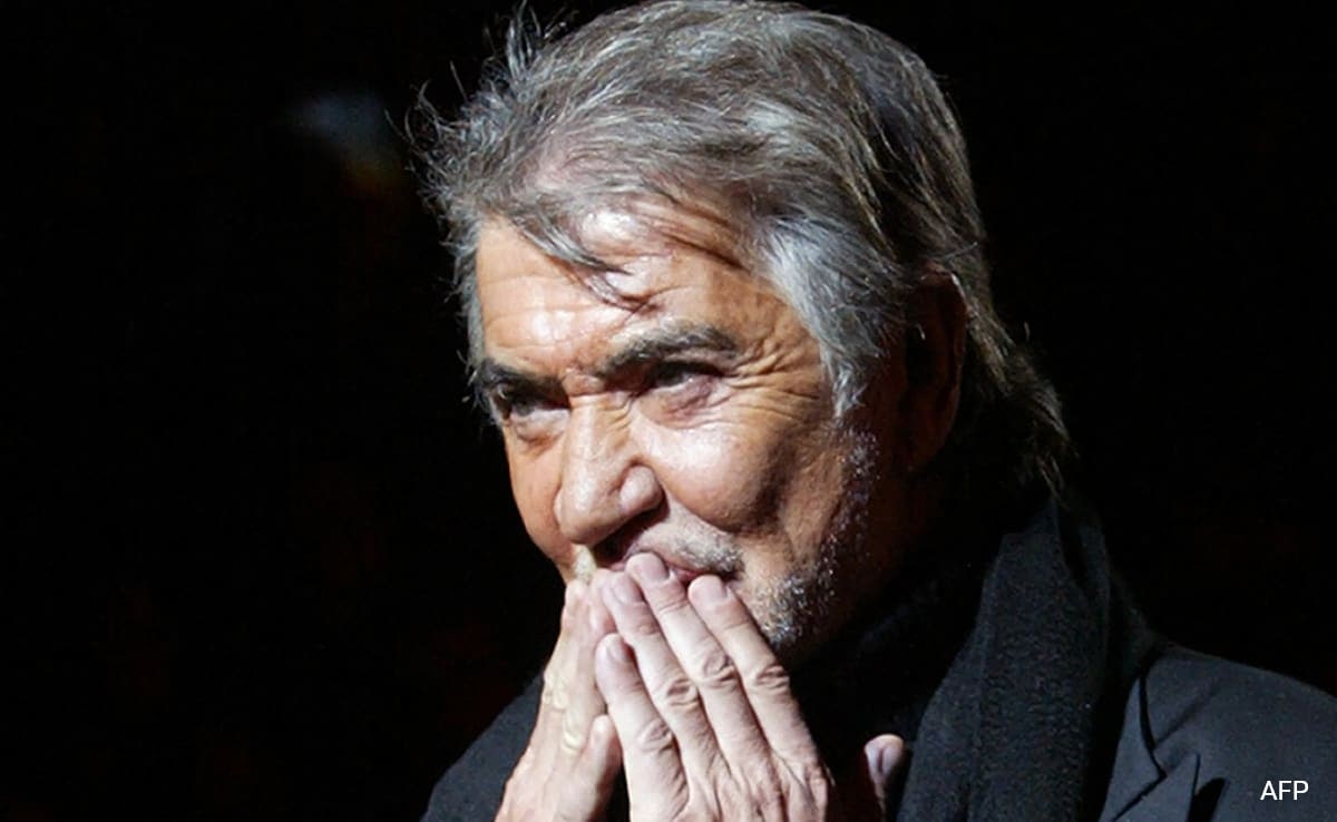 Italian Designer Roberto Cavalli Lifeless At 83 - KhabarSahiHai ...